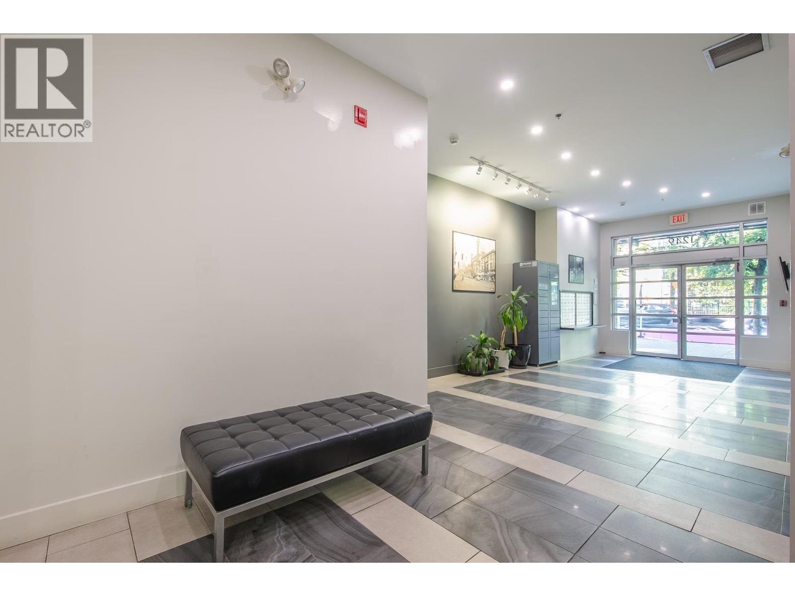307 1249 Granville Street Property Photo 24