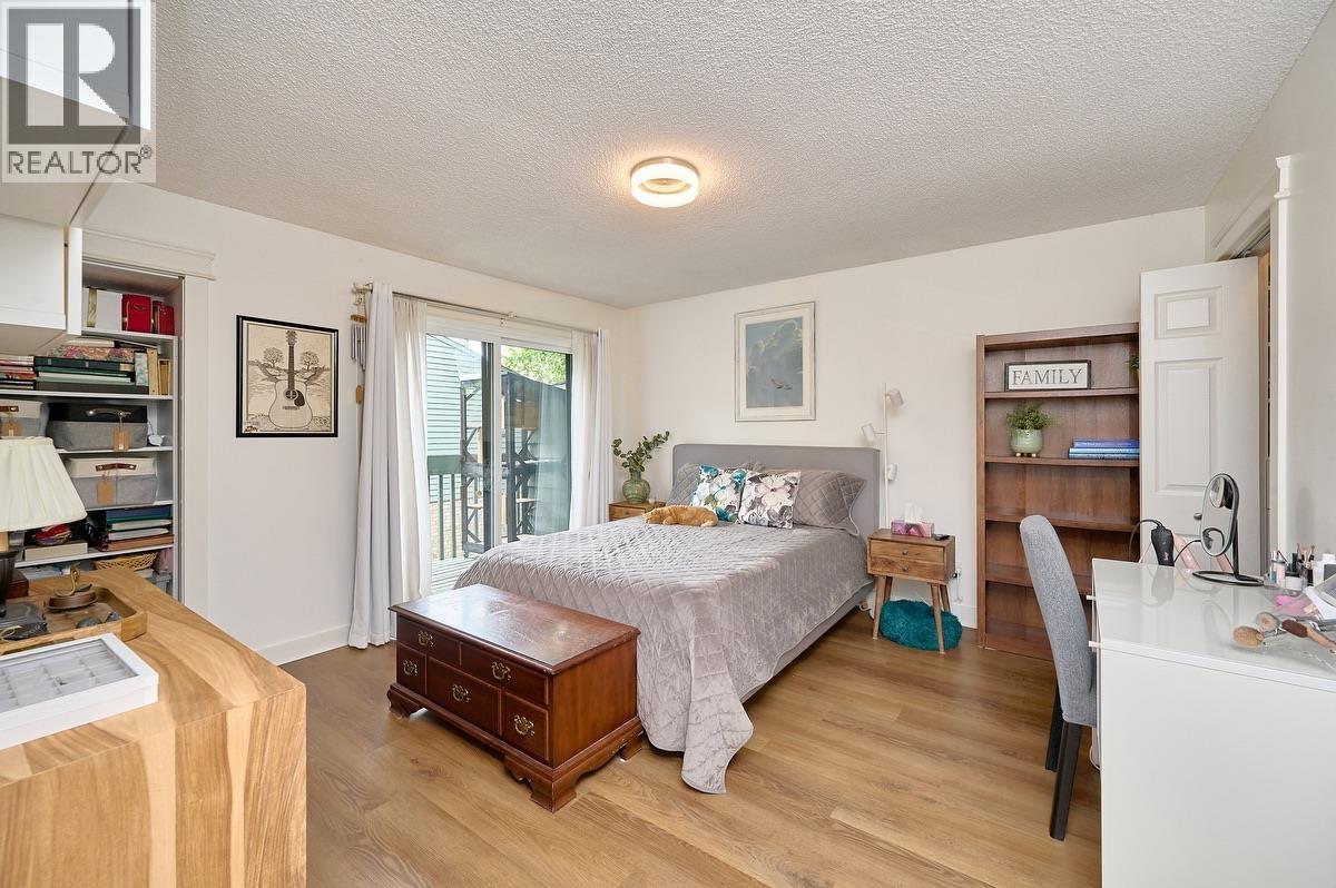109 3031 Williams Road Property Photo 11
