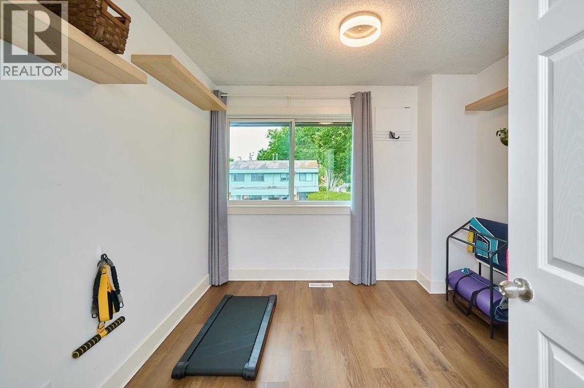109 3031 Williams Road Property Photo 14
