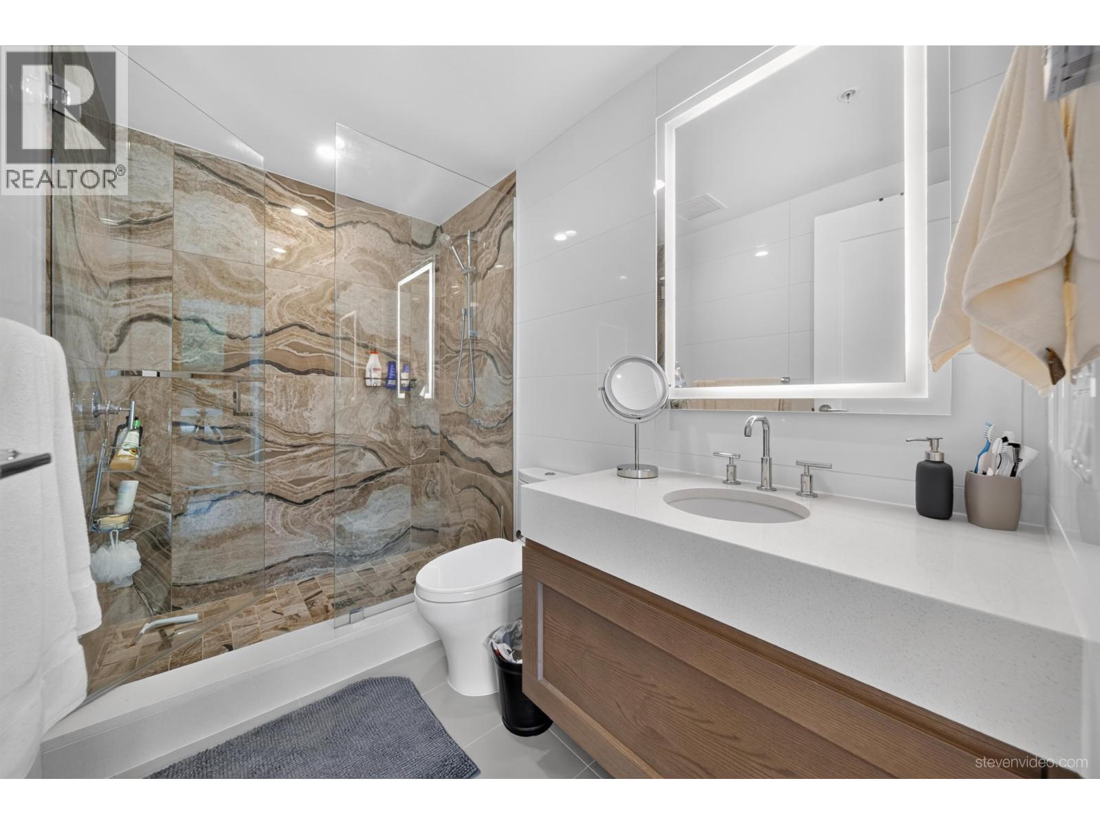 1306 5629 Birney Avenue Property Photo 13