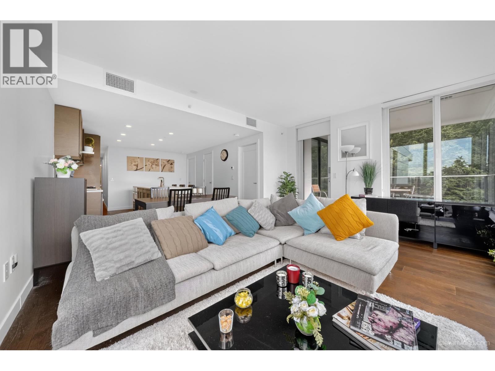 1306 5629 Birney Avenue Property Photo 17