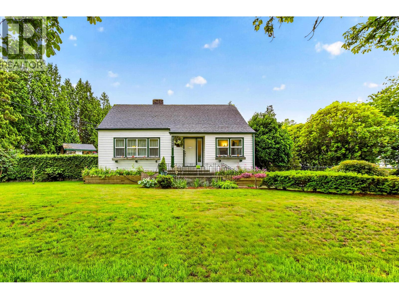 21662 River Road Property Photo 1