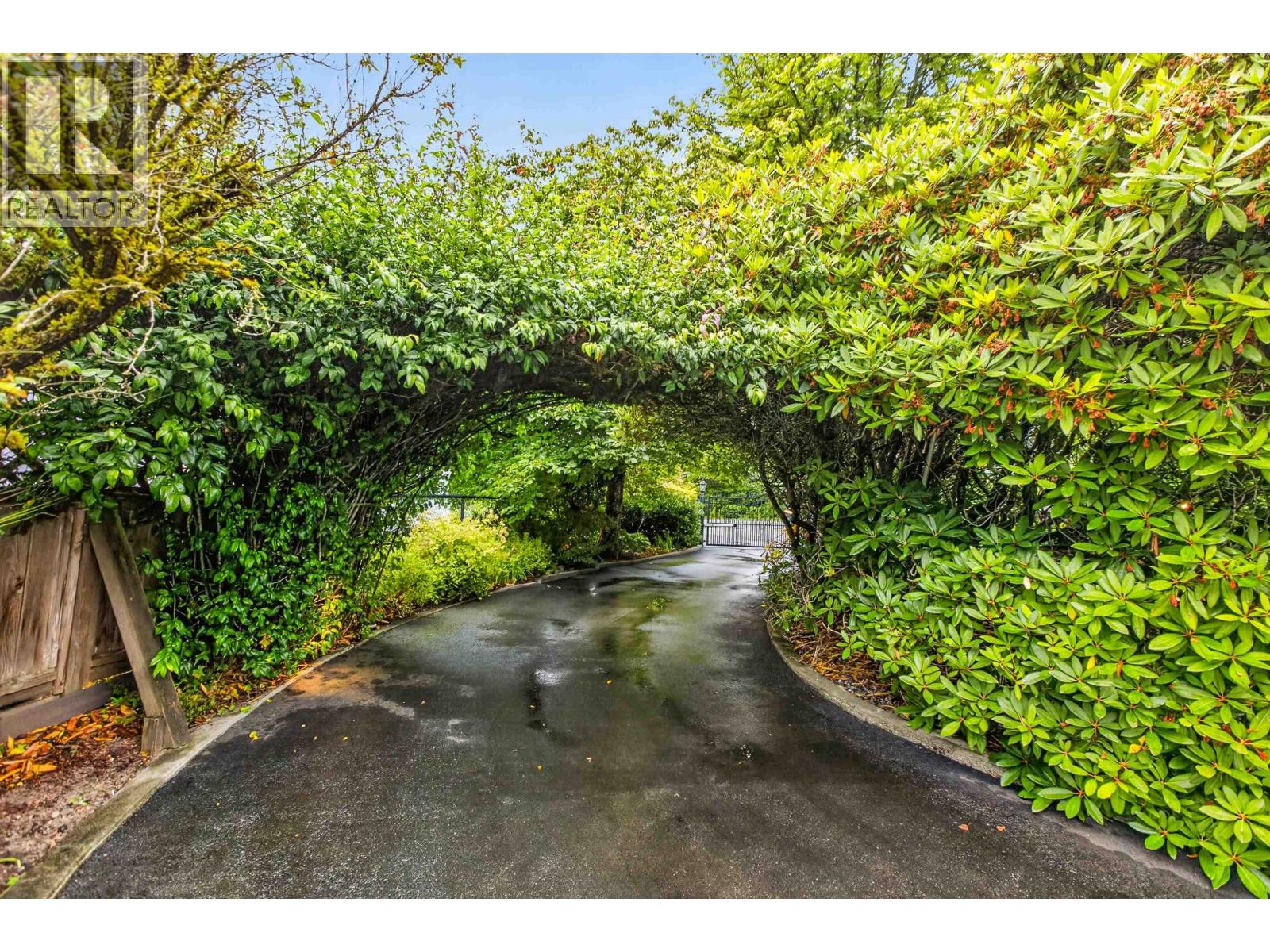 21662 River Road Property Photo 4