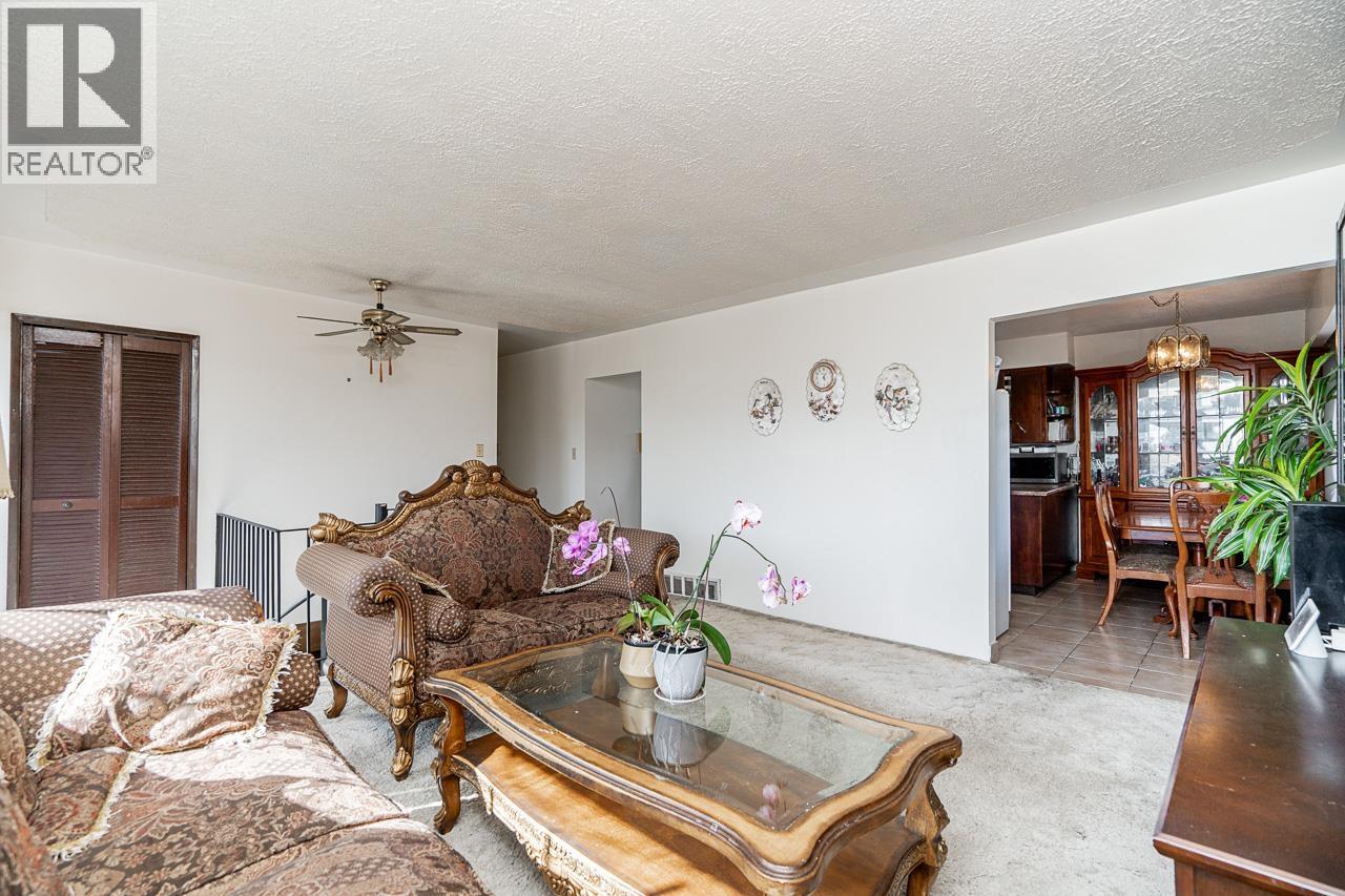 343 Pembina Street Property Photo 4