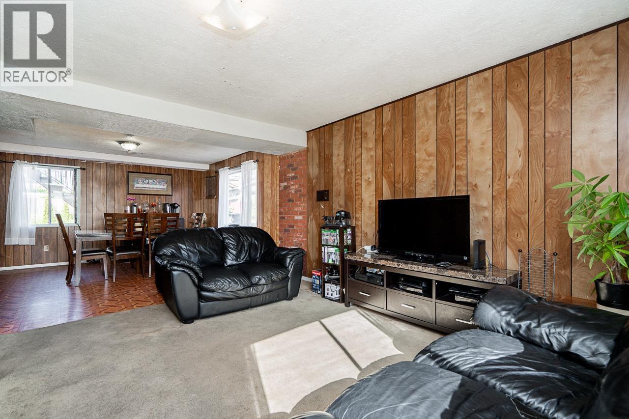 343 Pembina Street Property Photo 16