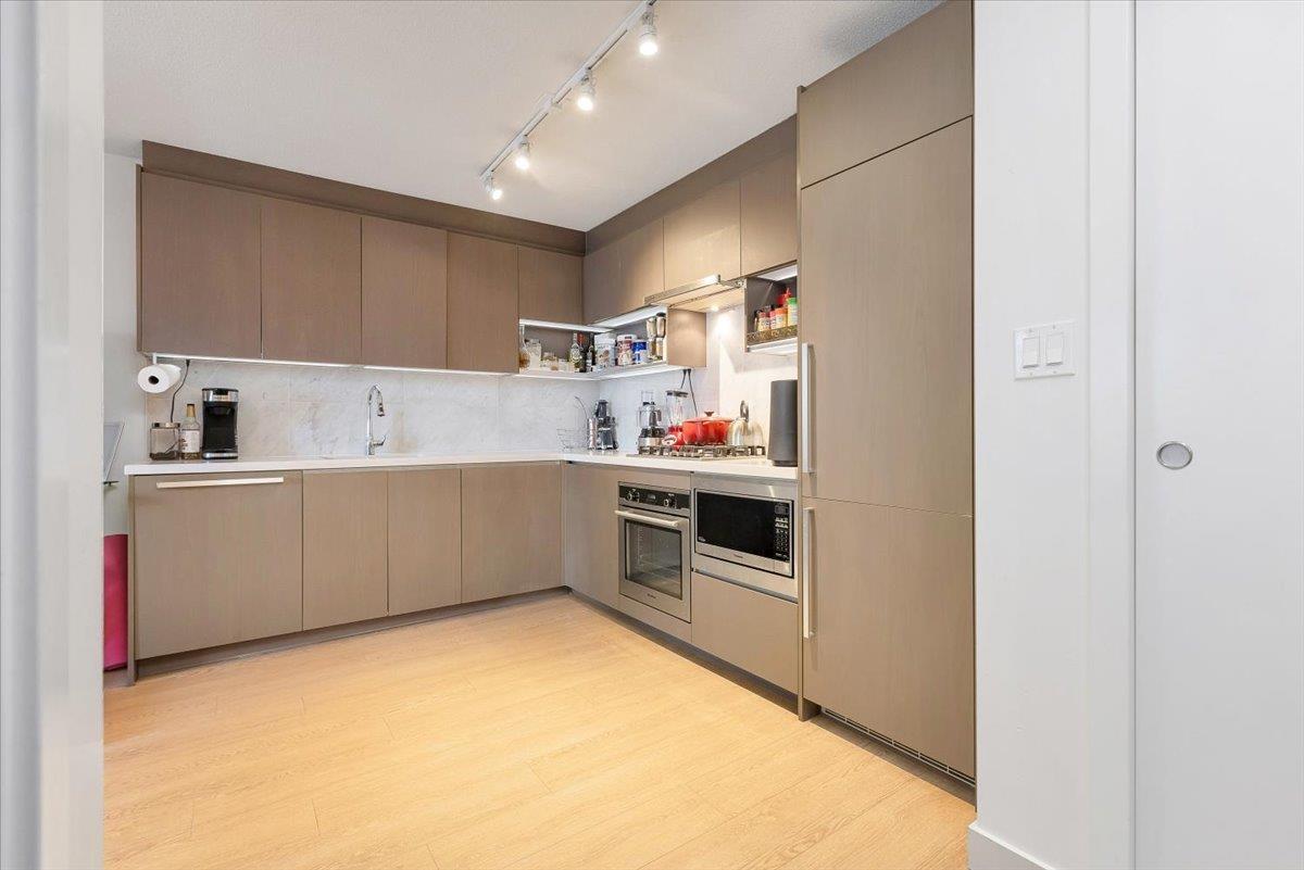 1015 13696 100 AVENUE Property Photo 1