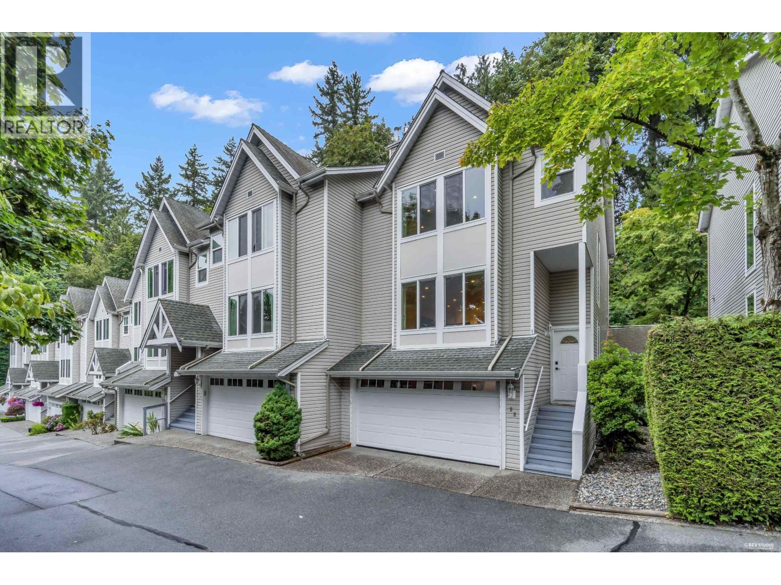 28 2600 Beaverbrook Crescent Property Photo 1