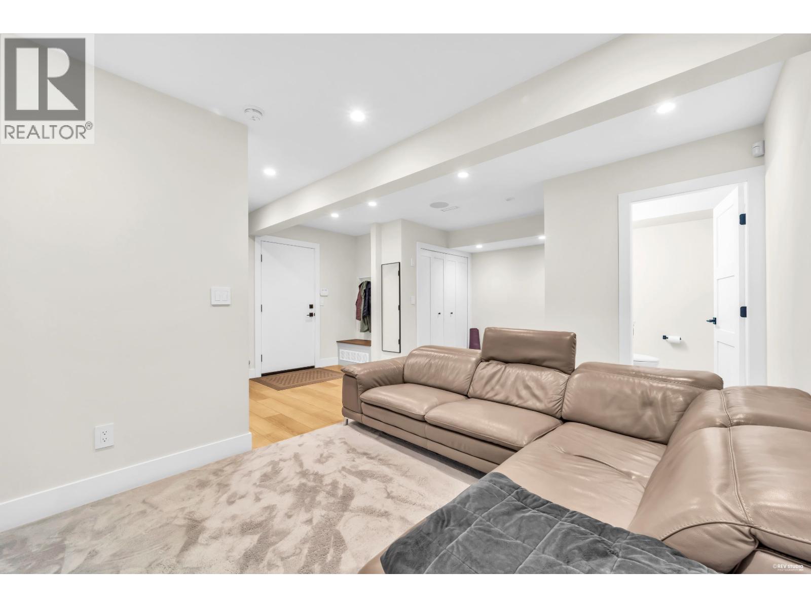 28 2600 Beaverbrook Crescent Property Photo 35