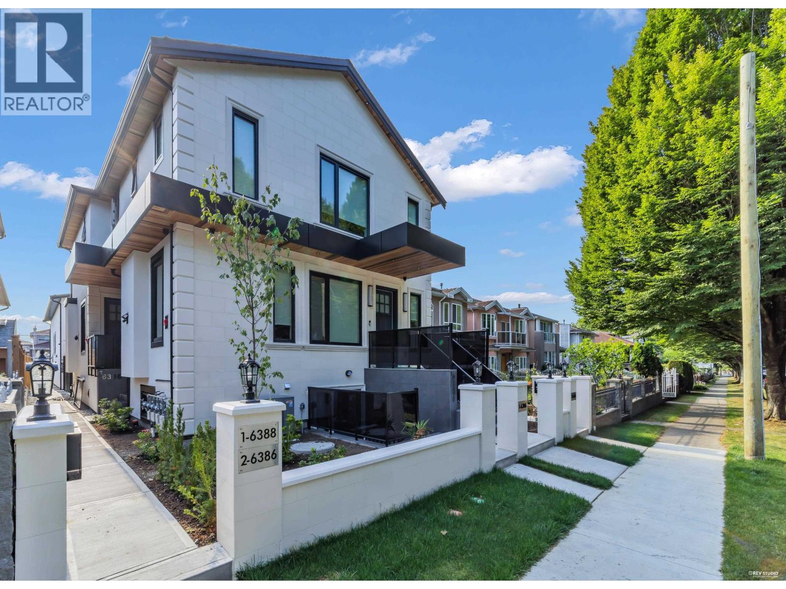 1 6388 Argyle Street Property Photo 1