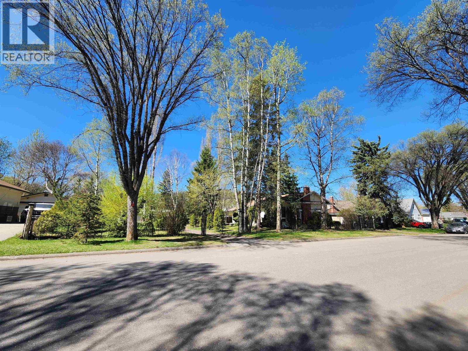 1591 Cedar Street Property Photo 4