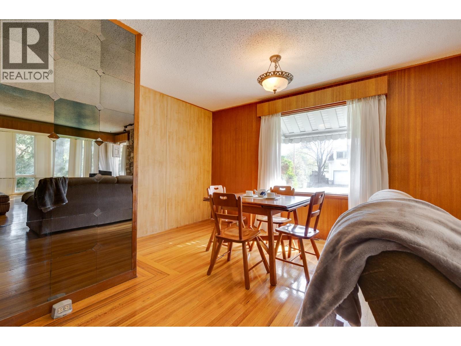 1591 Cedar Street Property Photo 11