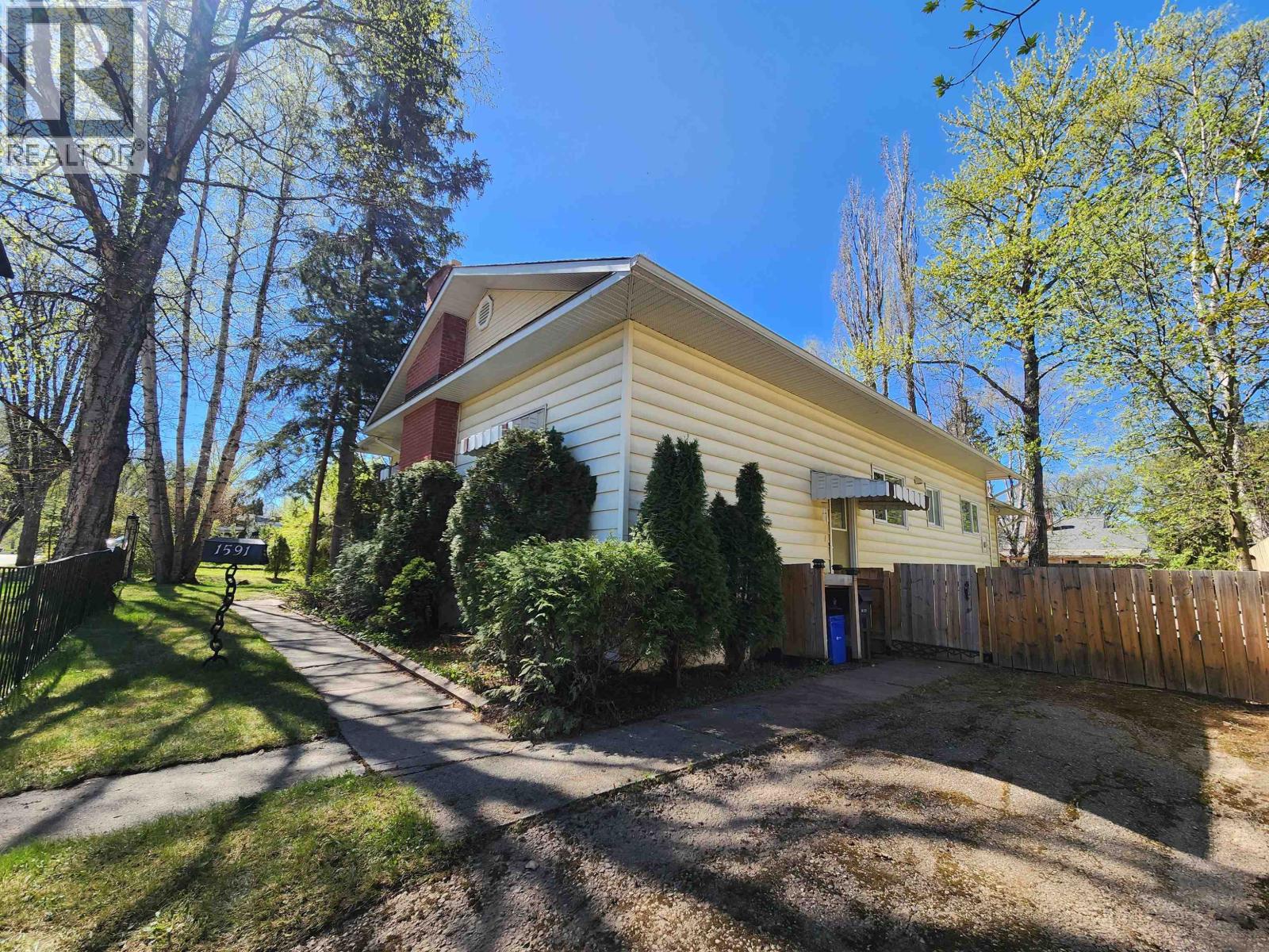 1591 Cedar Street Property Photo 25