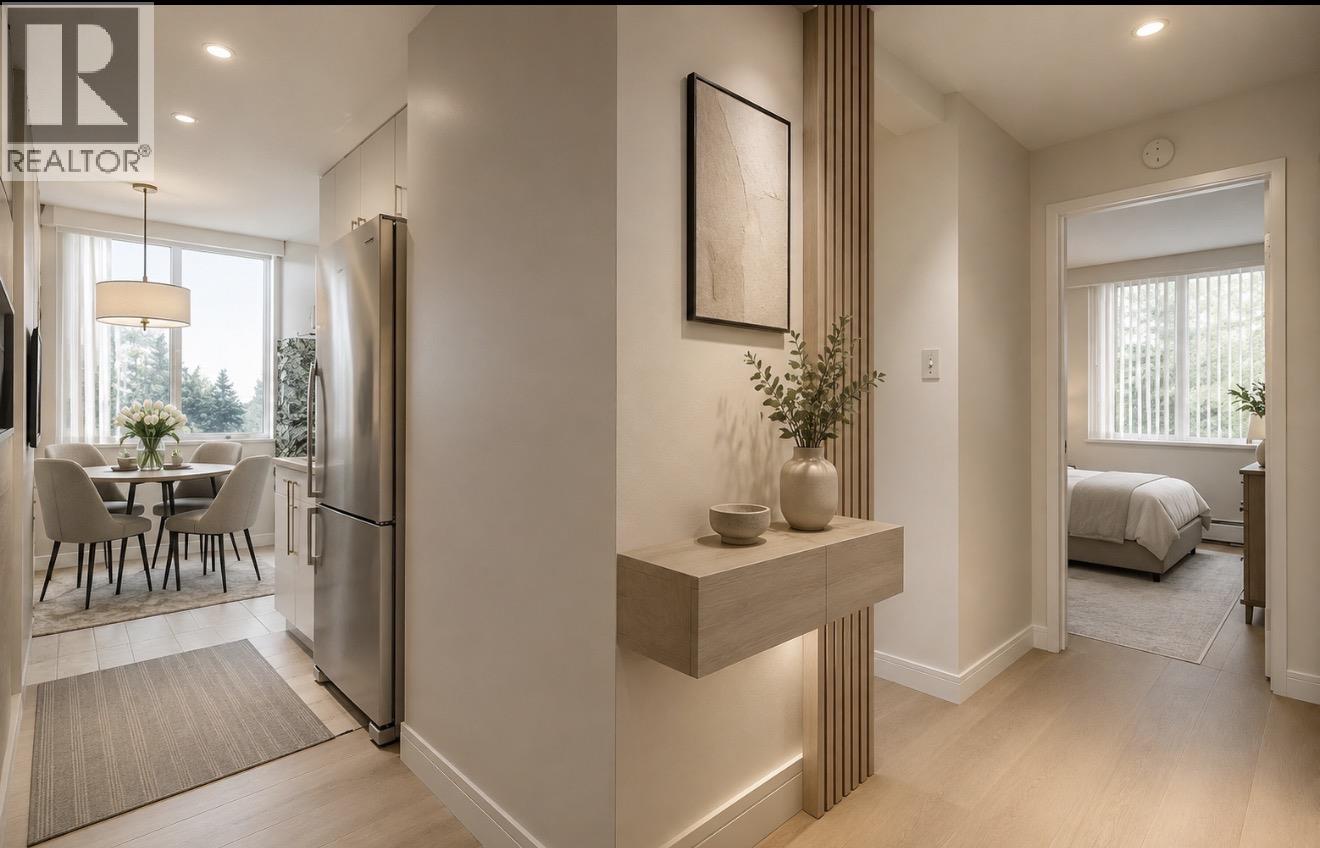 711 2016 Fullerton Avenue Property Photo 19