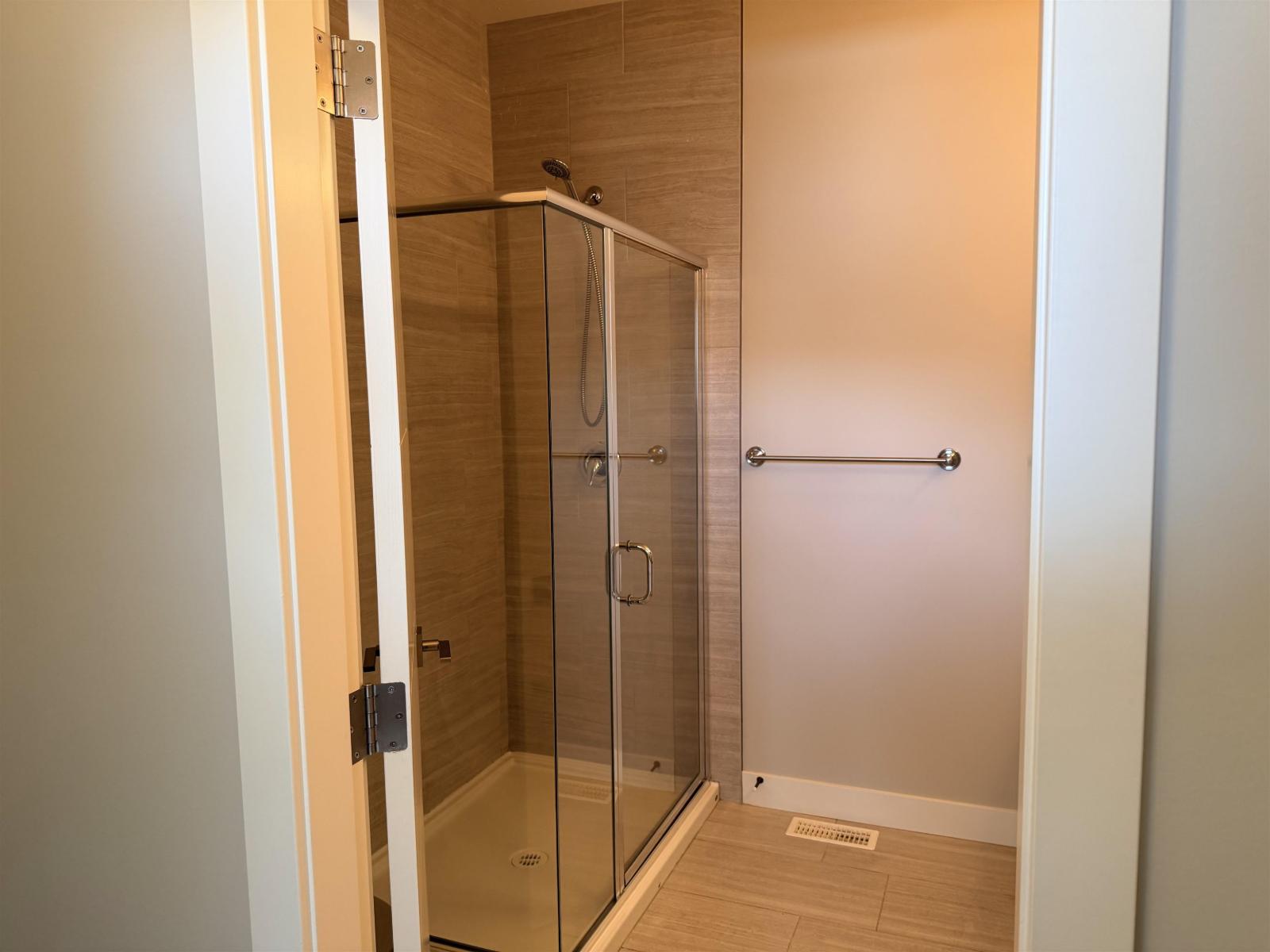 8413 Midtown Way #90 Property Photo 10
