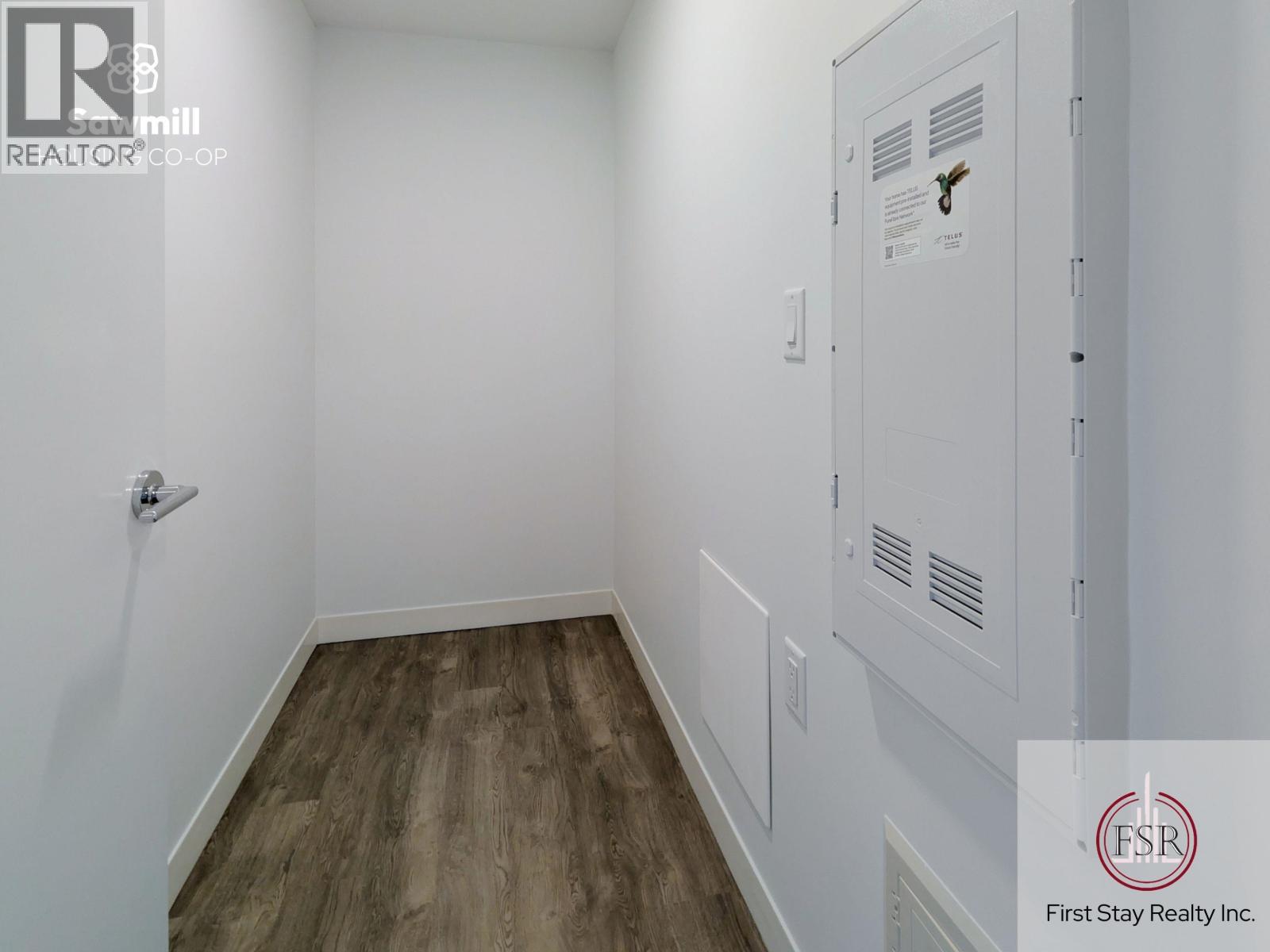 8559 Jack Uppal Street Property Photo 8