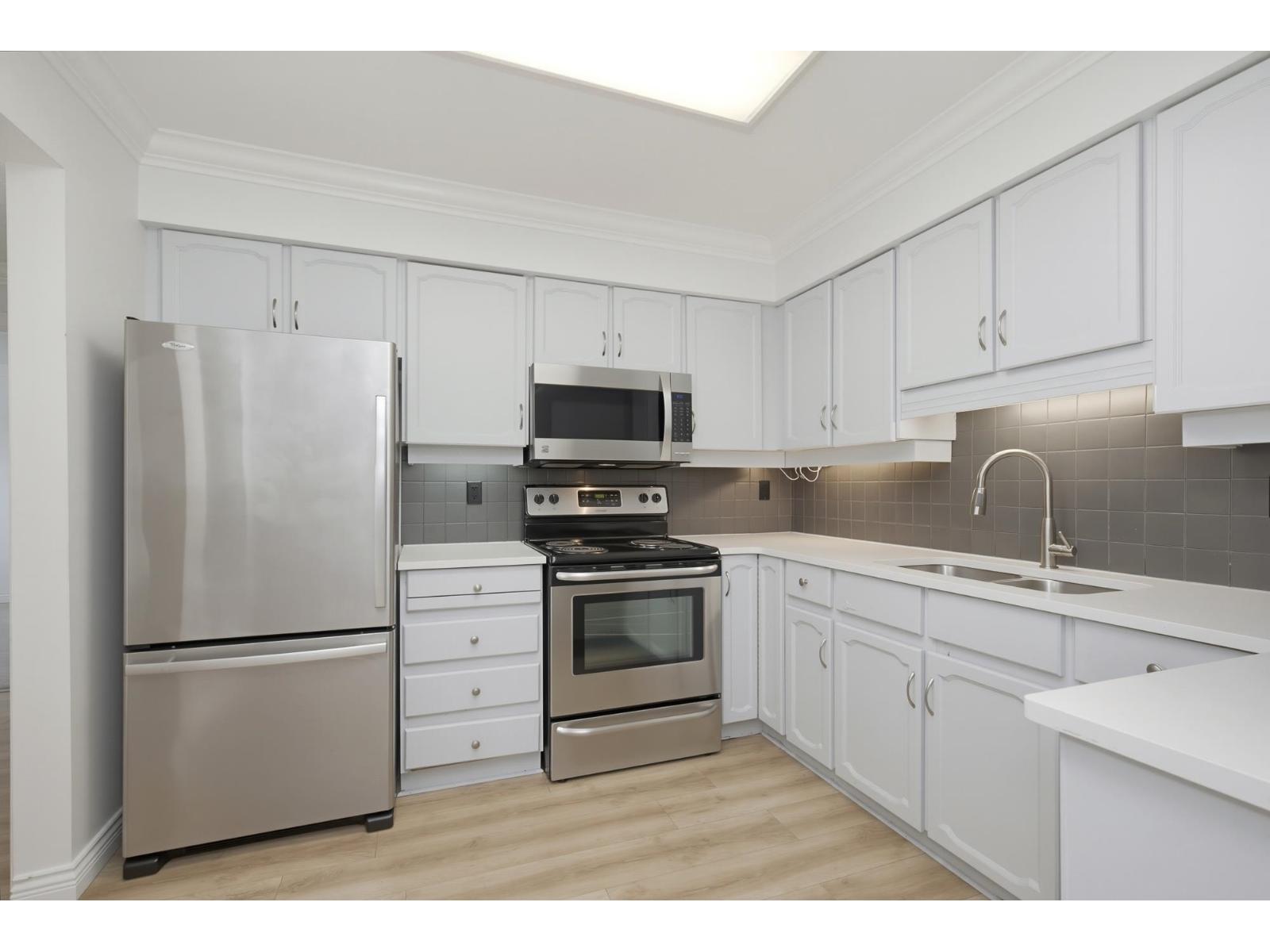 206 32070 Peardonville Road Property Photo 6