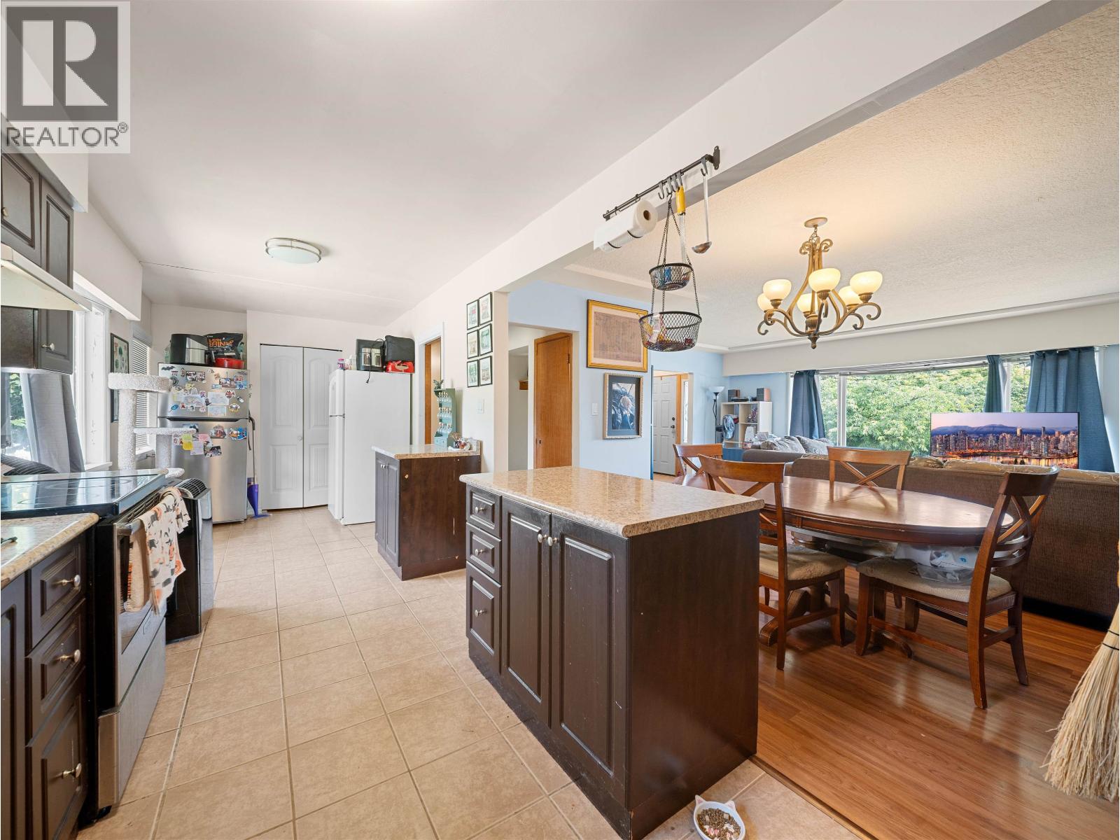 5987 Malvern Avenue Property Photo 7