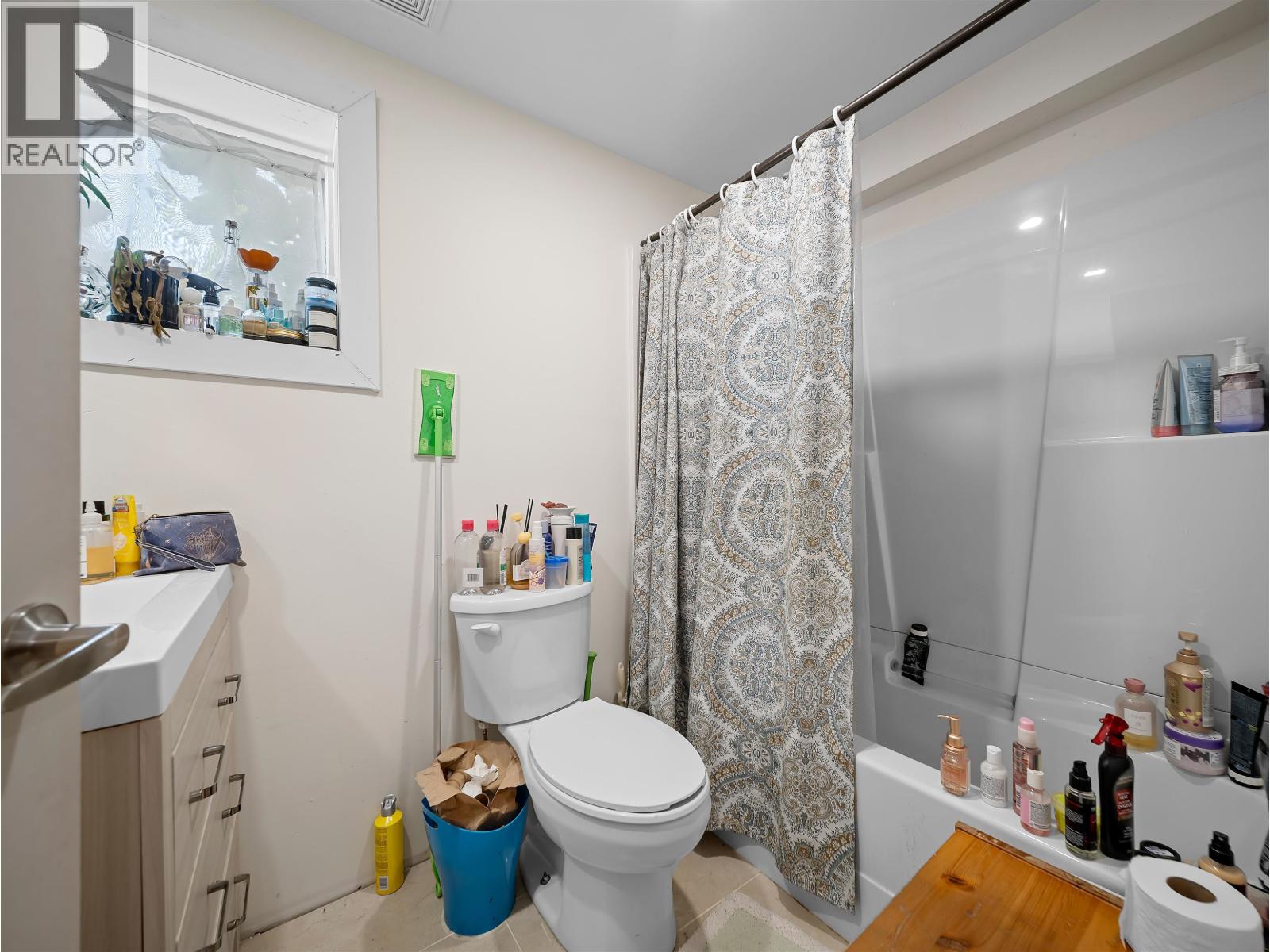 5987 Malvern Avenue Property Photo 11
