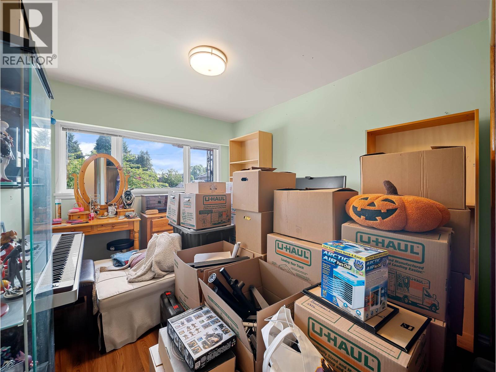 5987 Malvern Avenue Property Photo 12