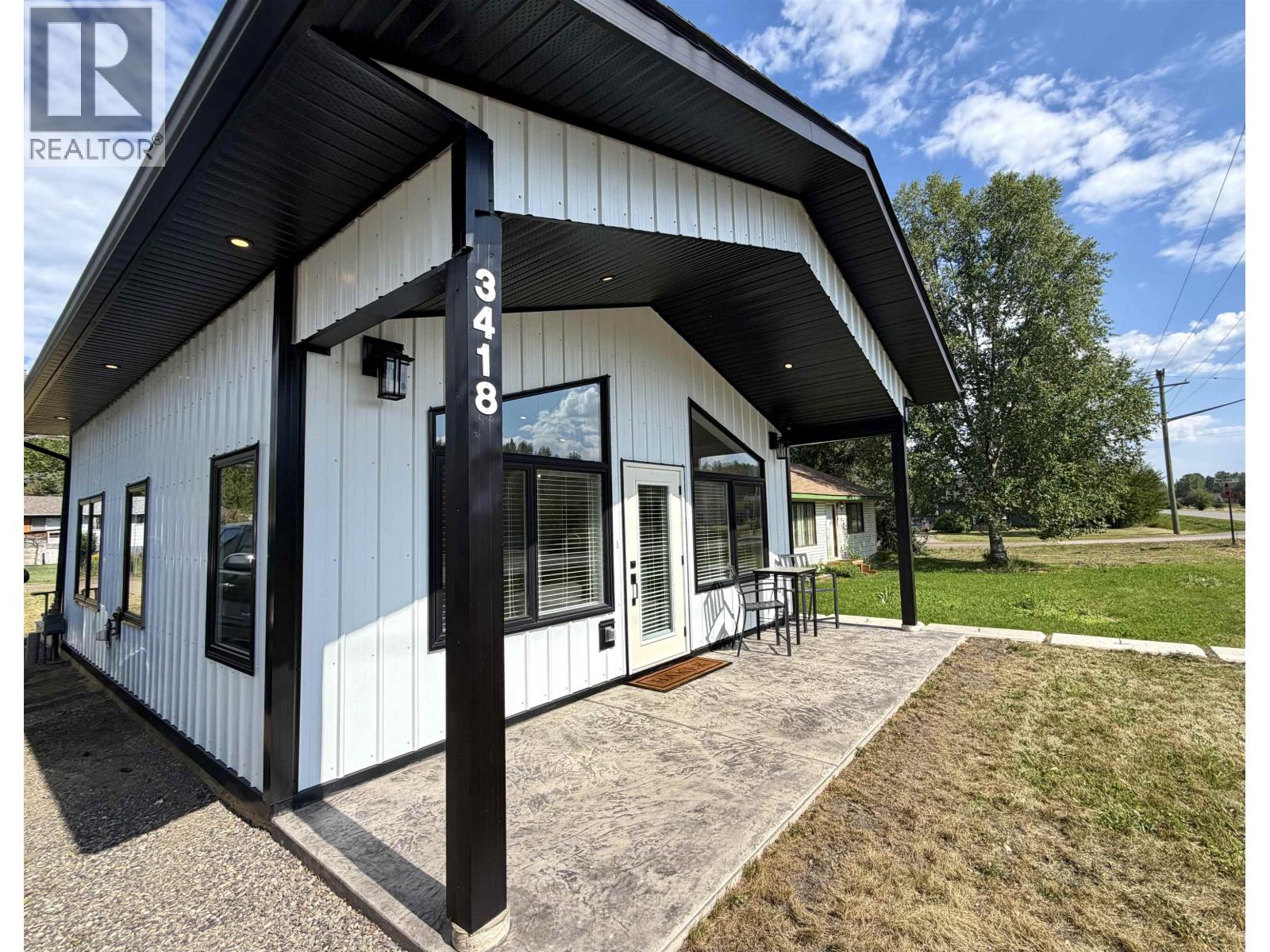 3418 Railway Avenue Property Photo