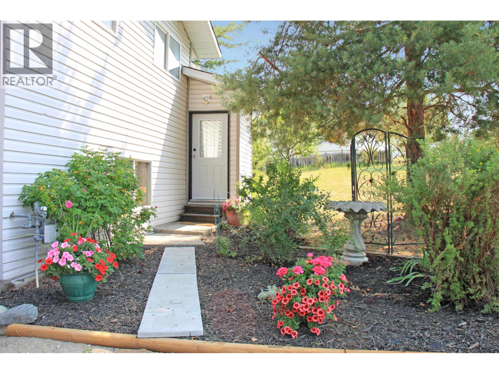 5513 Park Drive Property Photo 2