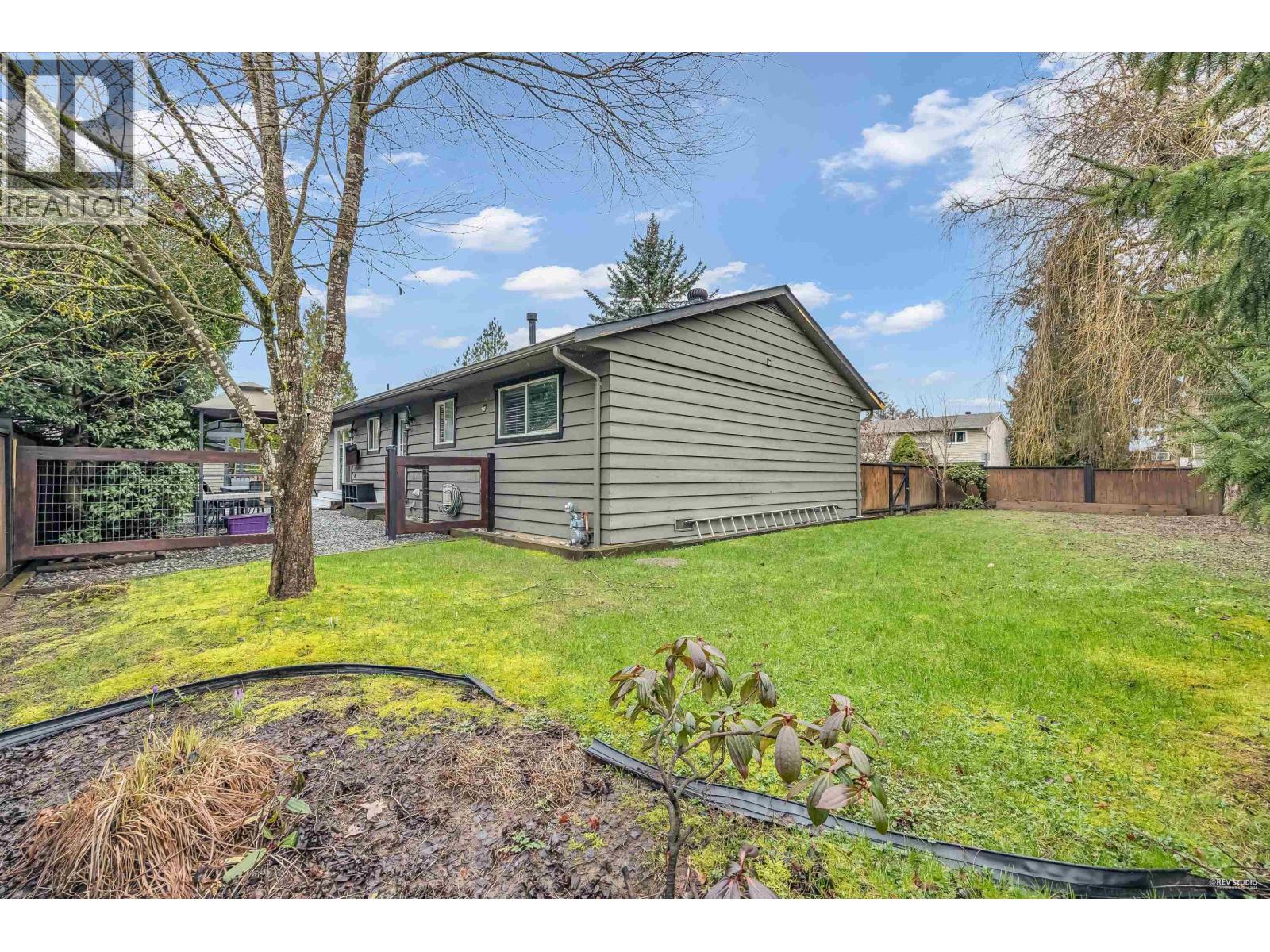 22938 Fuller Avenue Property Photo 35