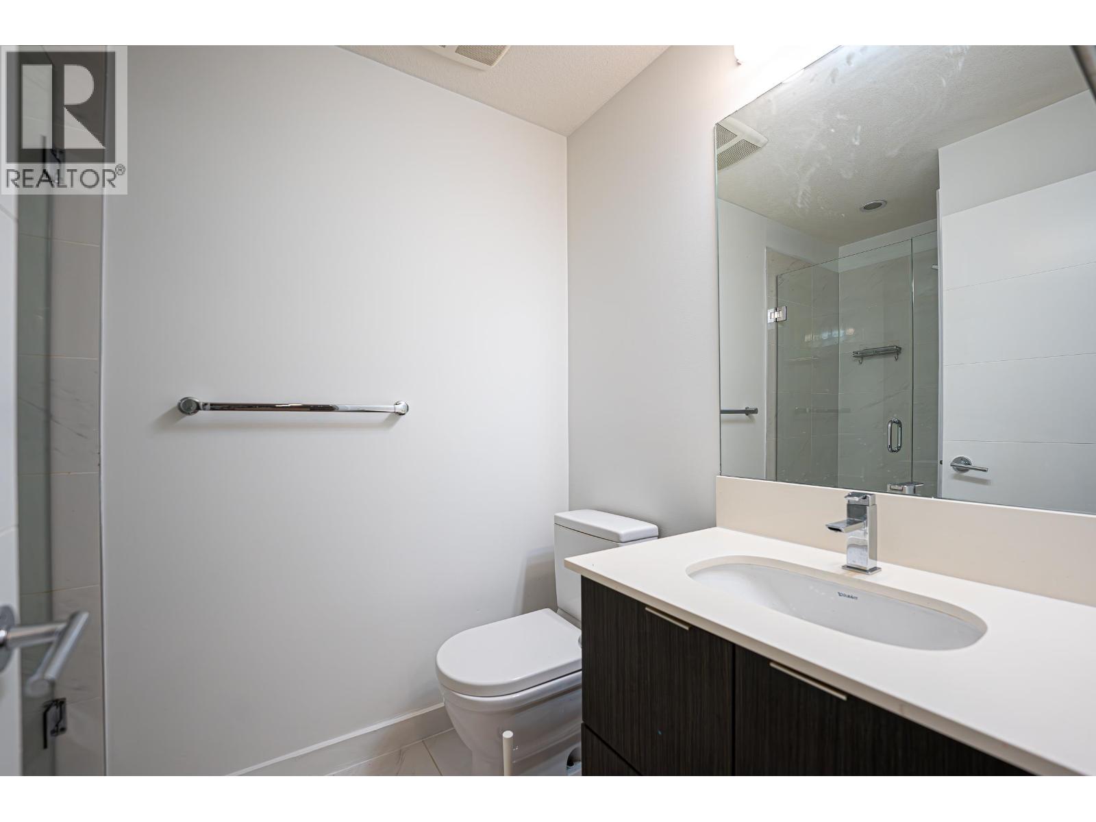 105 733 W 3rd Street Property Photo 19