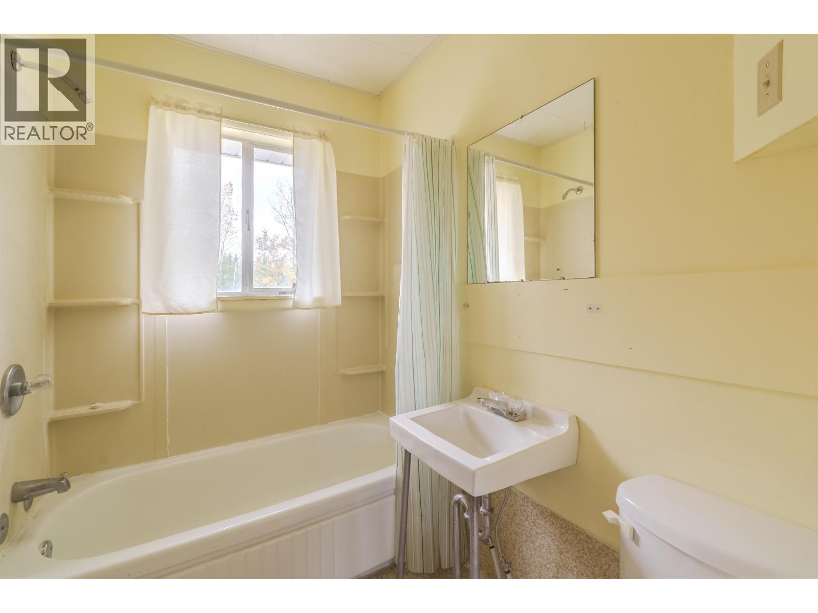 1208 S Cariboo 97 Highway Property Photo 21
