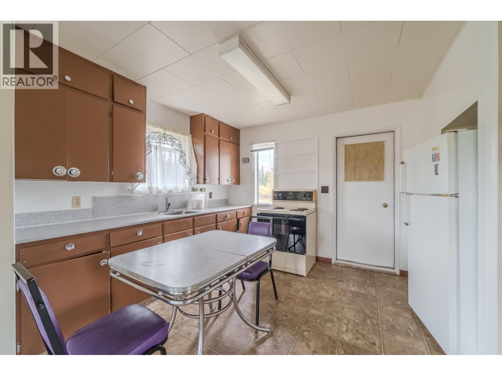 1208 S Cariboo 97 Highway Property Photo 30