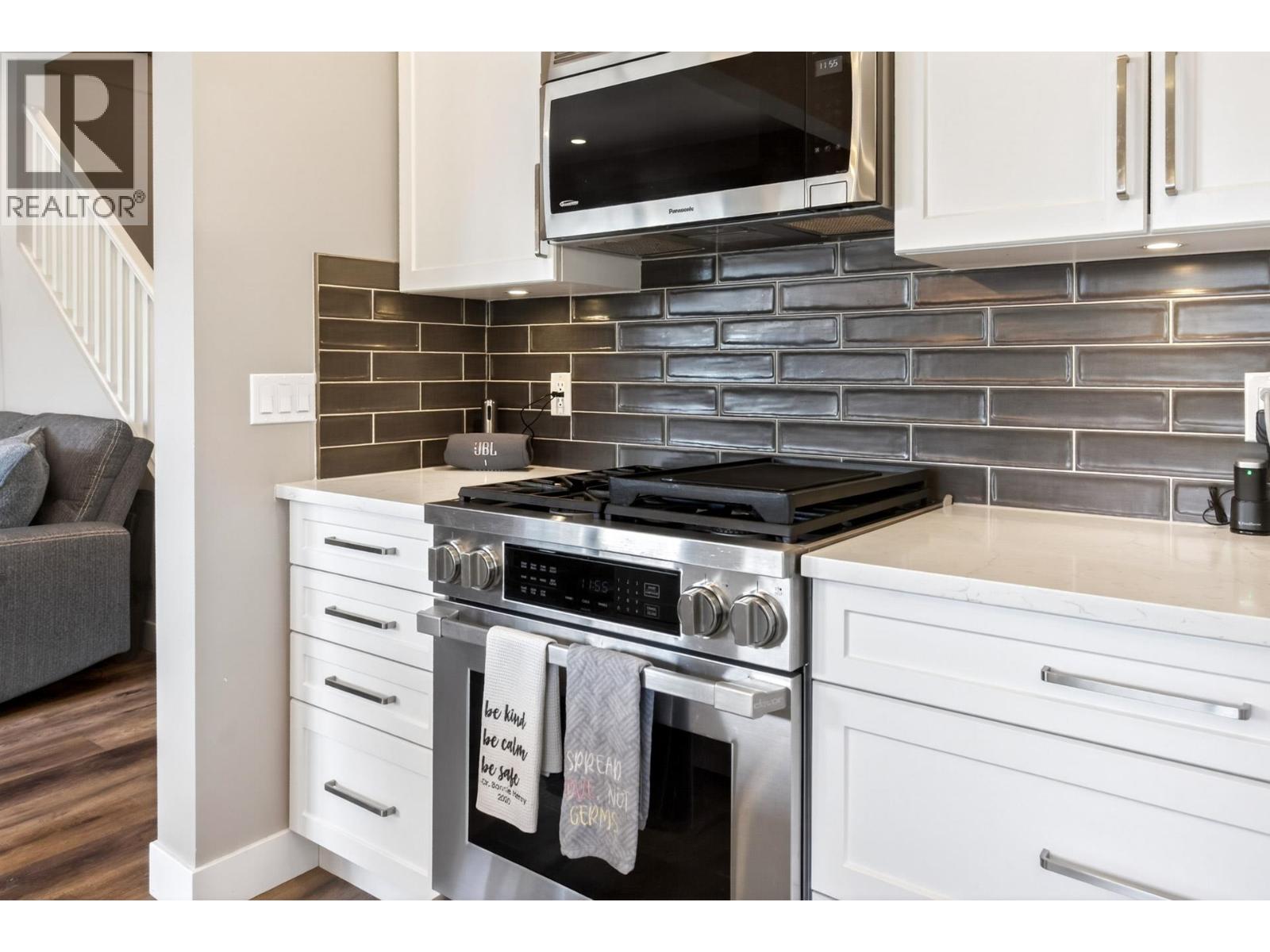 21 1751 Paddock Drive Property Photo 12