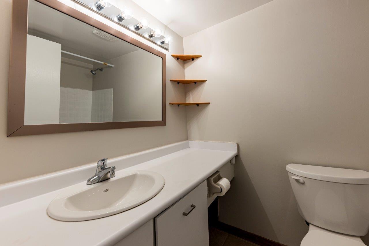 219 1442 Blackwood Street Property Photo 24