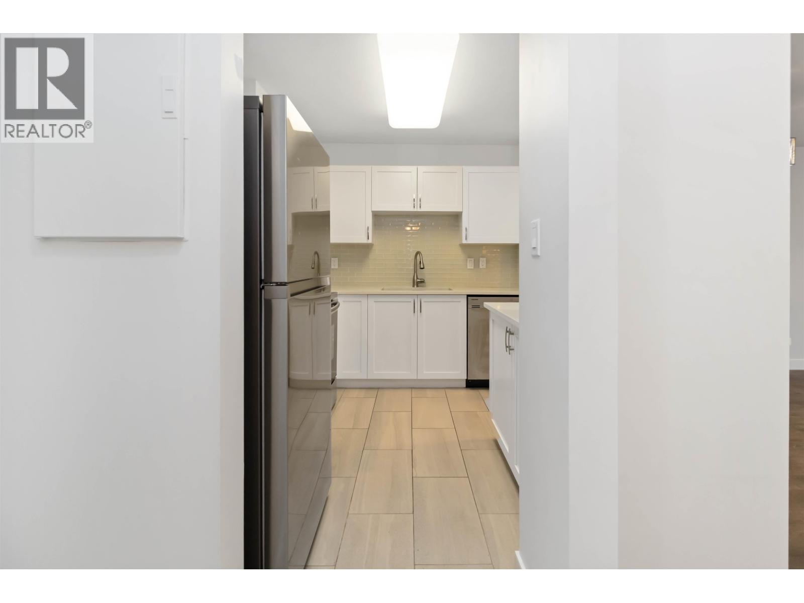 402 1128 Sixth Avenue Property Photo 14