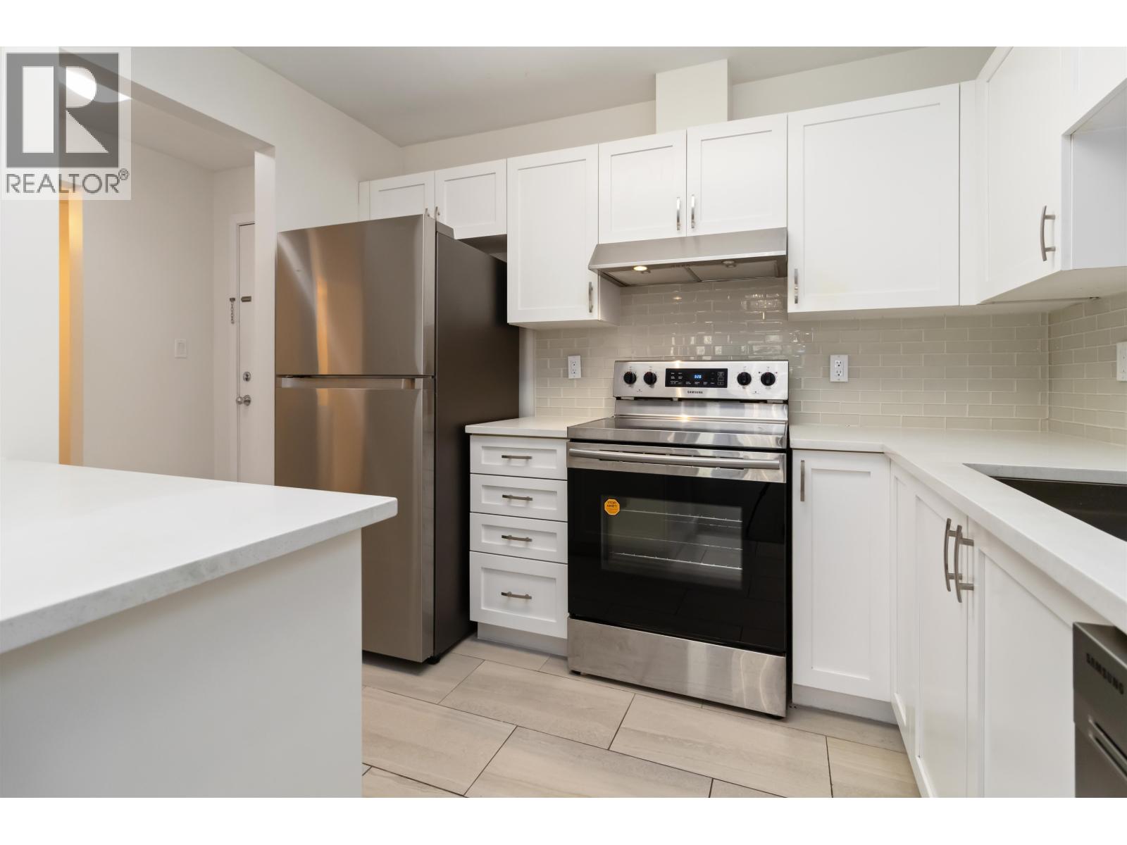 402 1128 Sixth Avenue Property Photo 15