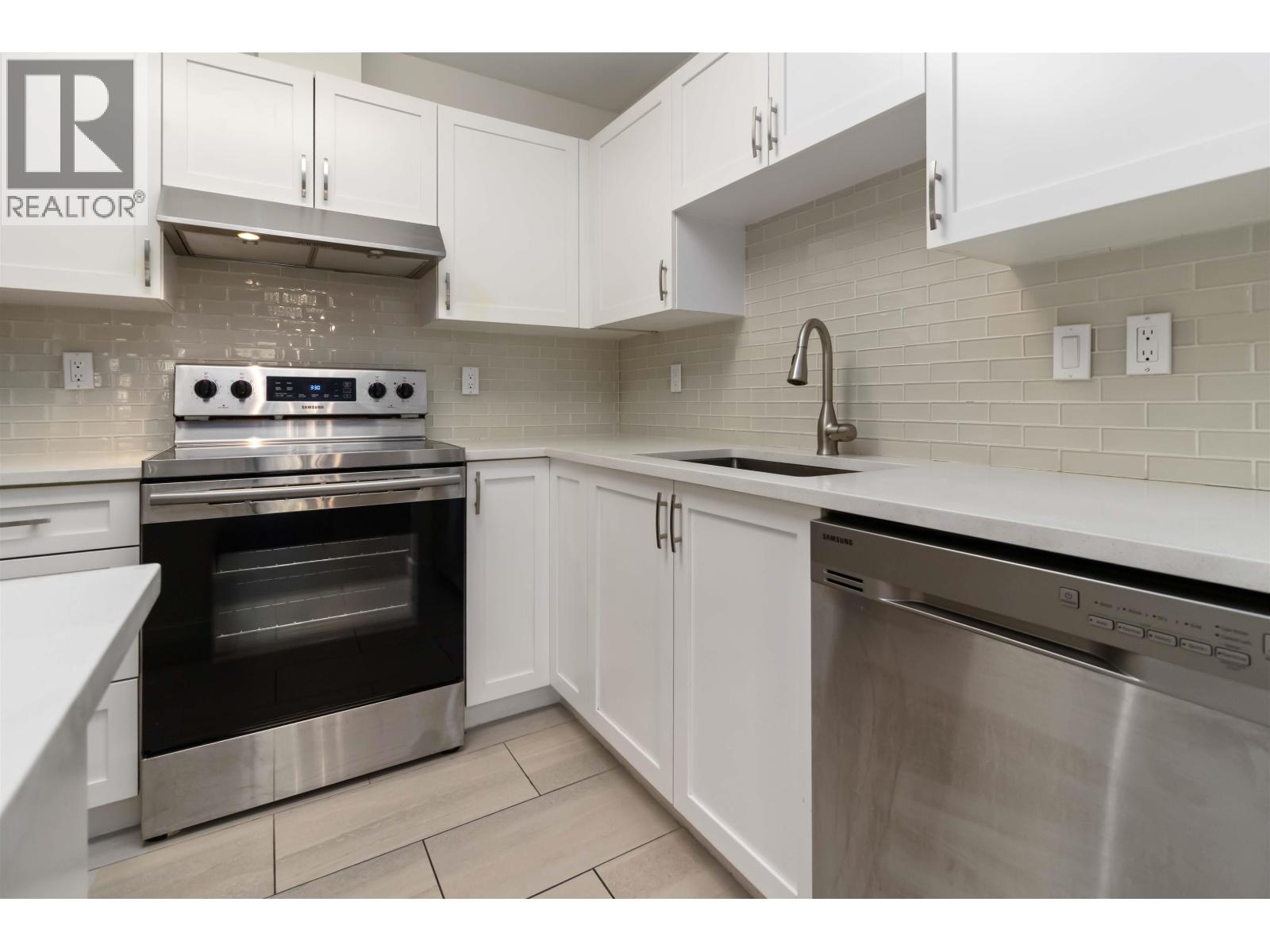 402 1128 Sixth Avenue Property Photo 16