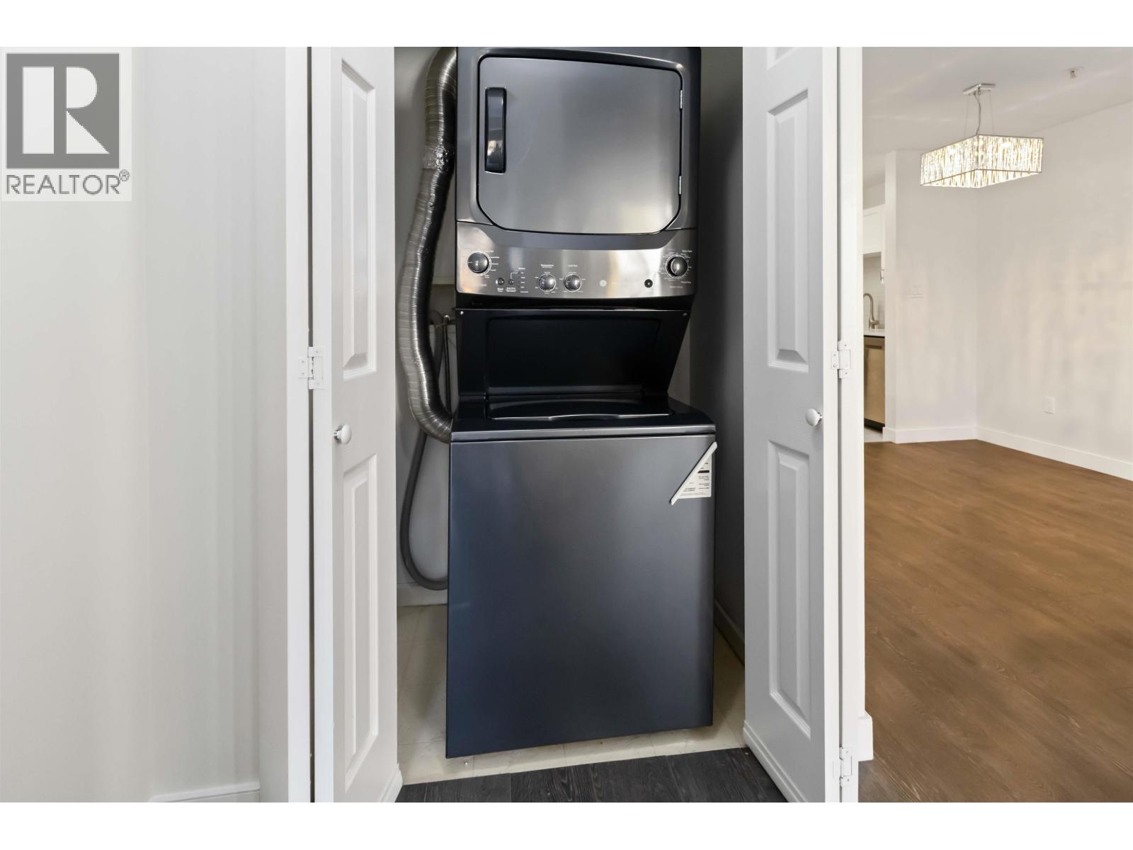 402 1128 Sixth Avenue Property Photo 22