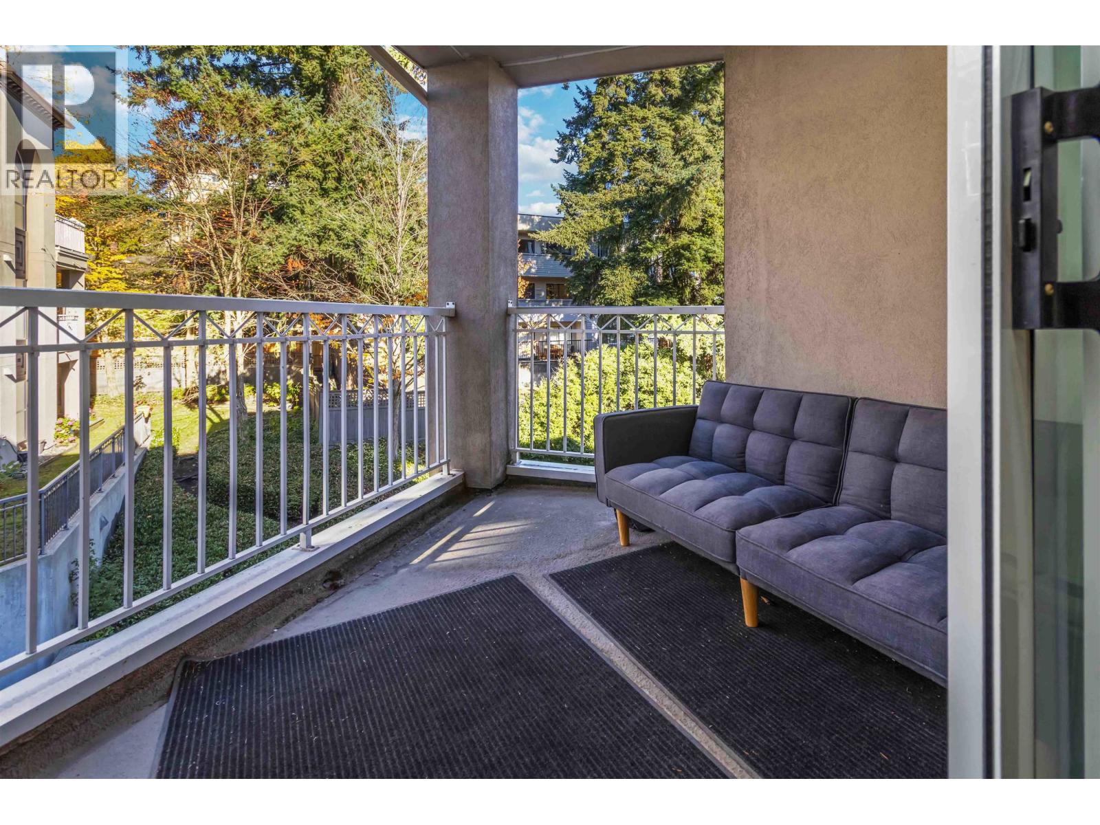 402 1128 Sixth Avenue Property Photo 28