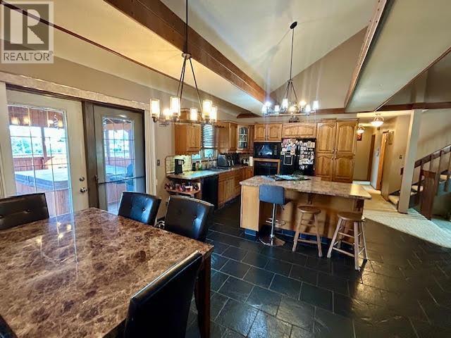 5516 Minnaker Crescent Property Photo 6