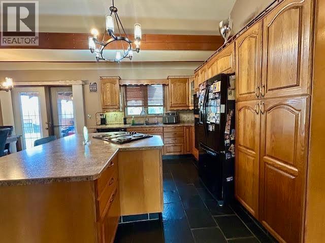 5516 Minnaker Crescent Property Photo 8