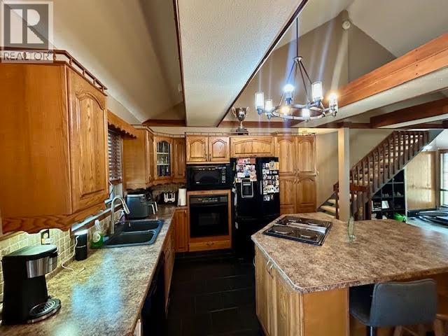 5516 Minnaker Crescent Property Photo 11