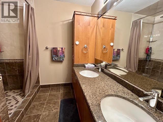 5516 Minnaker Crescent Property Photo 27