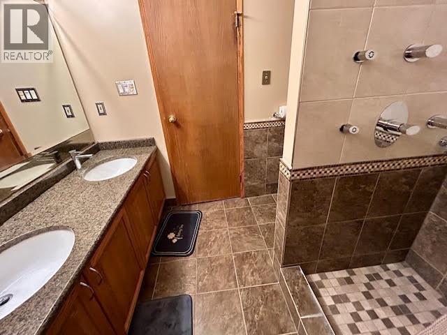 5516 Minnaker Crescent Property Photo 29