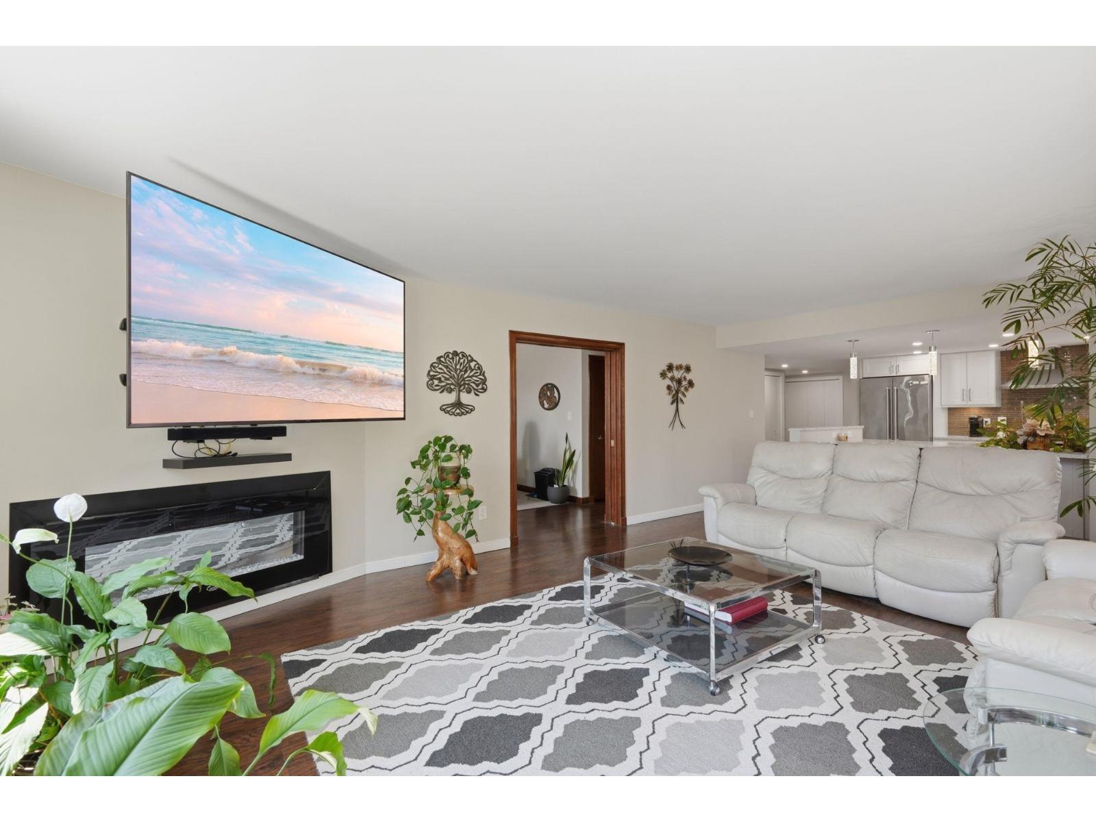 508 1480 Foster Street Property Photo 2