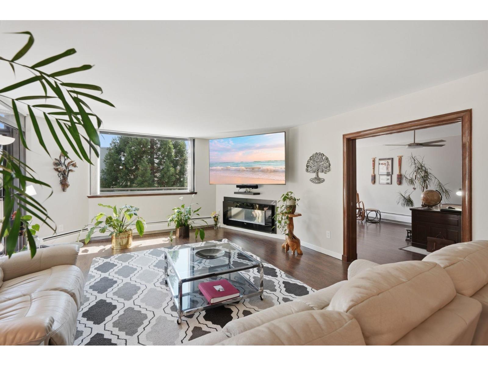 508 1480 Foster Street Property Photo 4