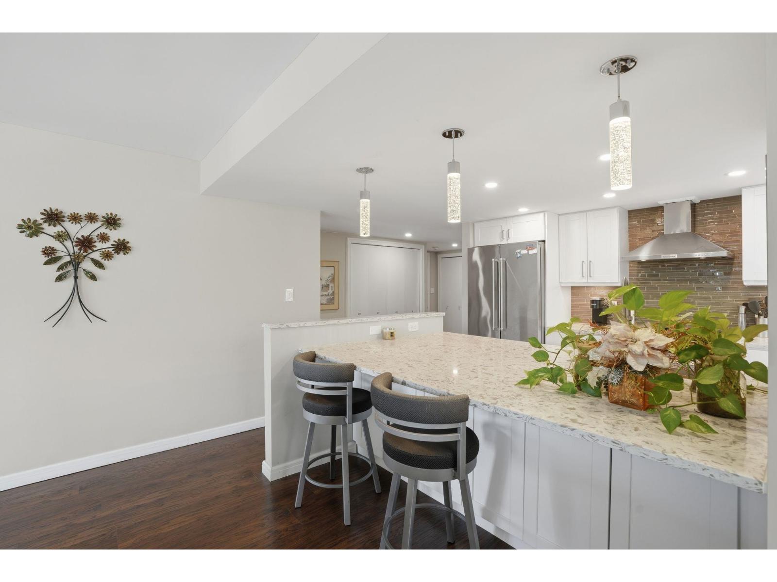 508 1480 Foster Street Property Photo 5