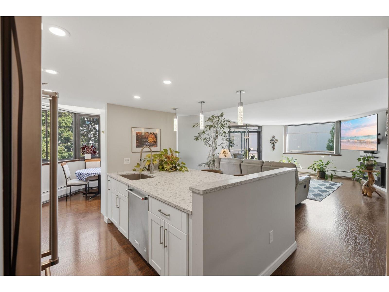 508 1480 Foster Street Property Photo 7