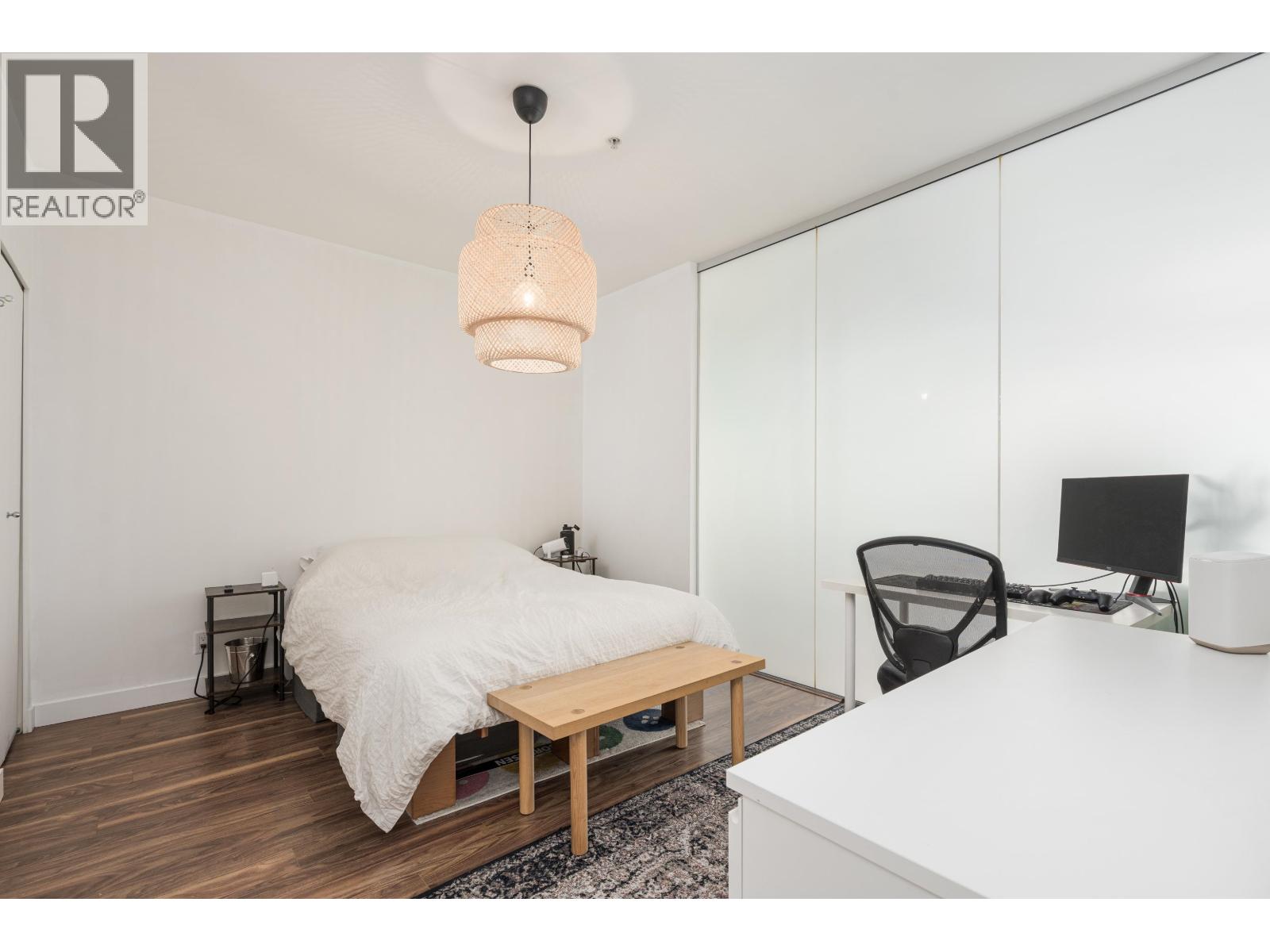 208 2511 Quebec Street Property Photo 10