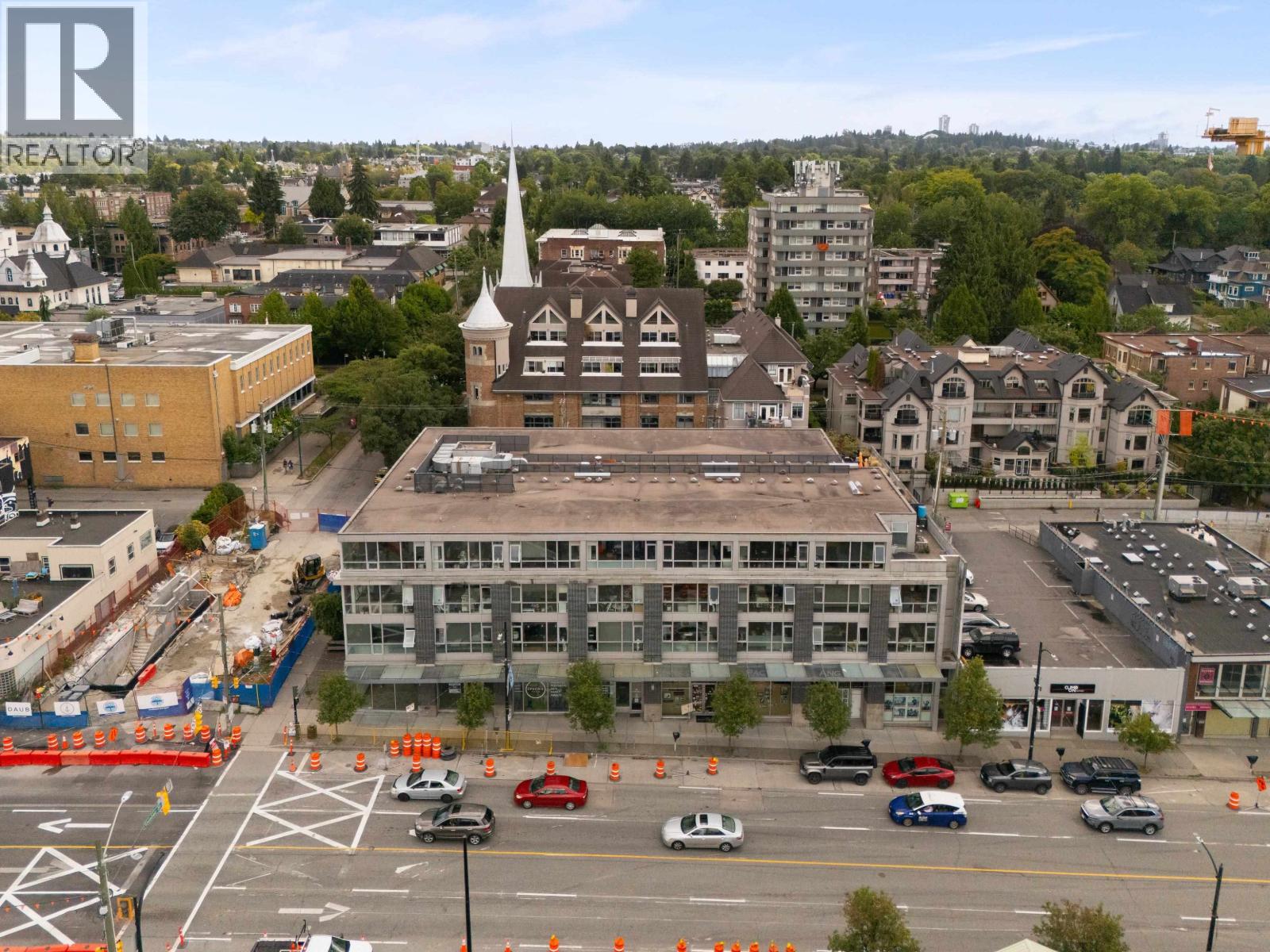 208 2511 Quebec Street Property Photo 15