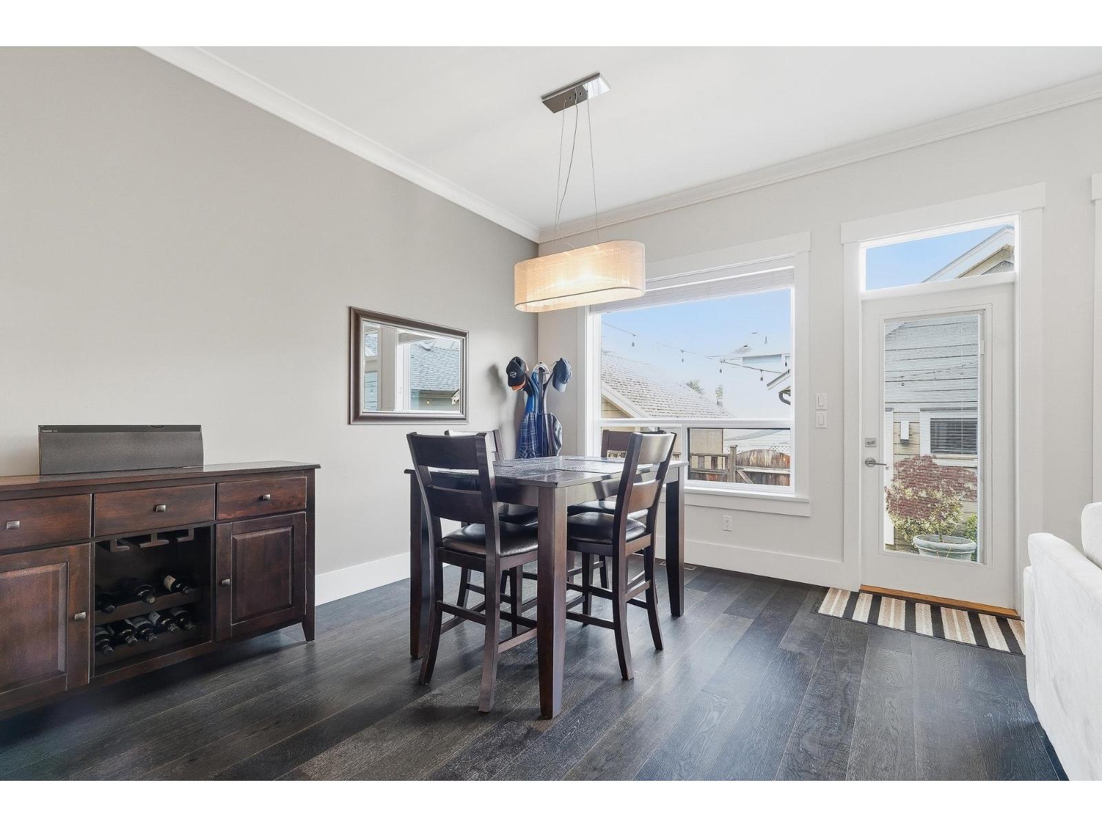 14713 32 Avenue Property Photo 9