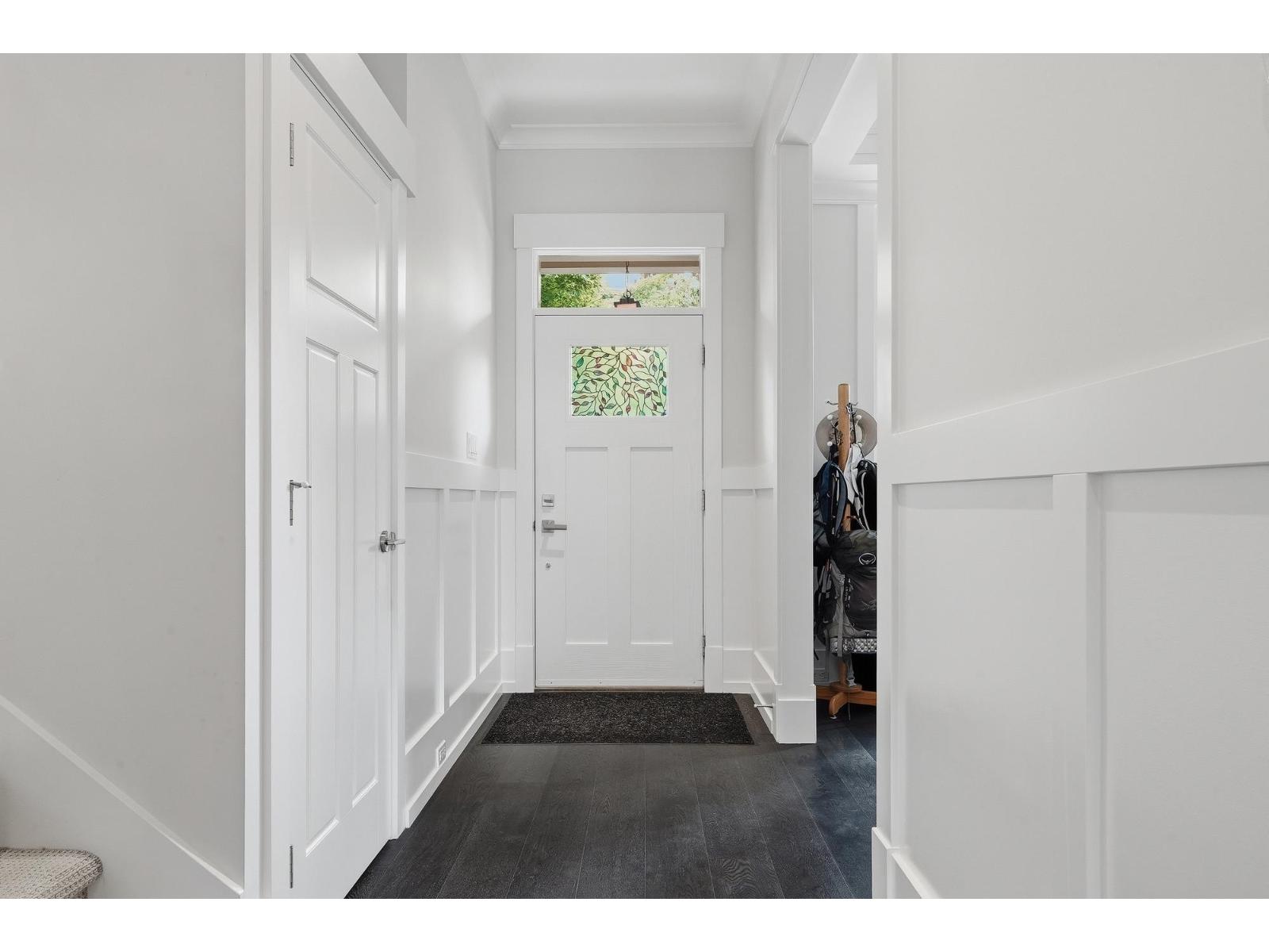 14713 32 Avenue Property Photo 11