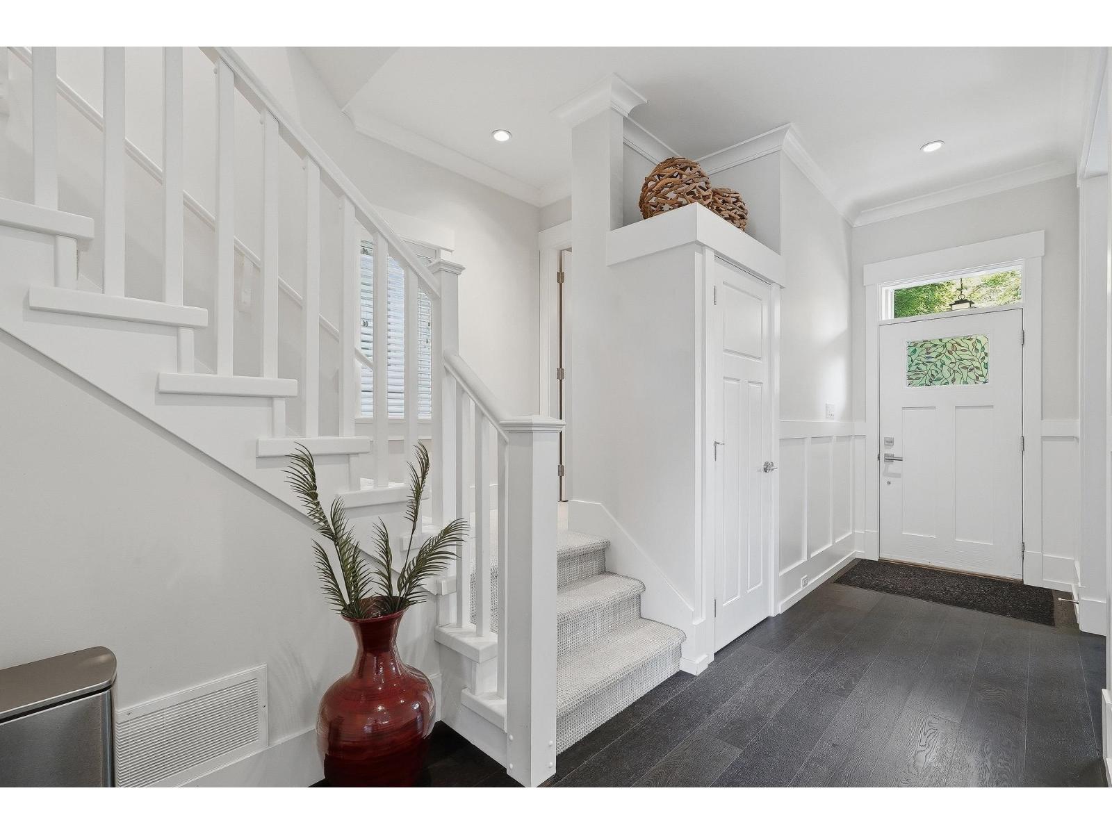14713 32 Avenue Property Photo 12